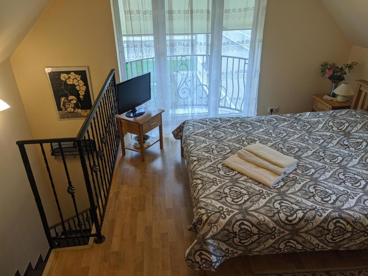 Guest House Nika - Cottages And Rooms In The Heart Of Palanga City Center Dış mekan fotoğraf