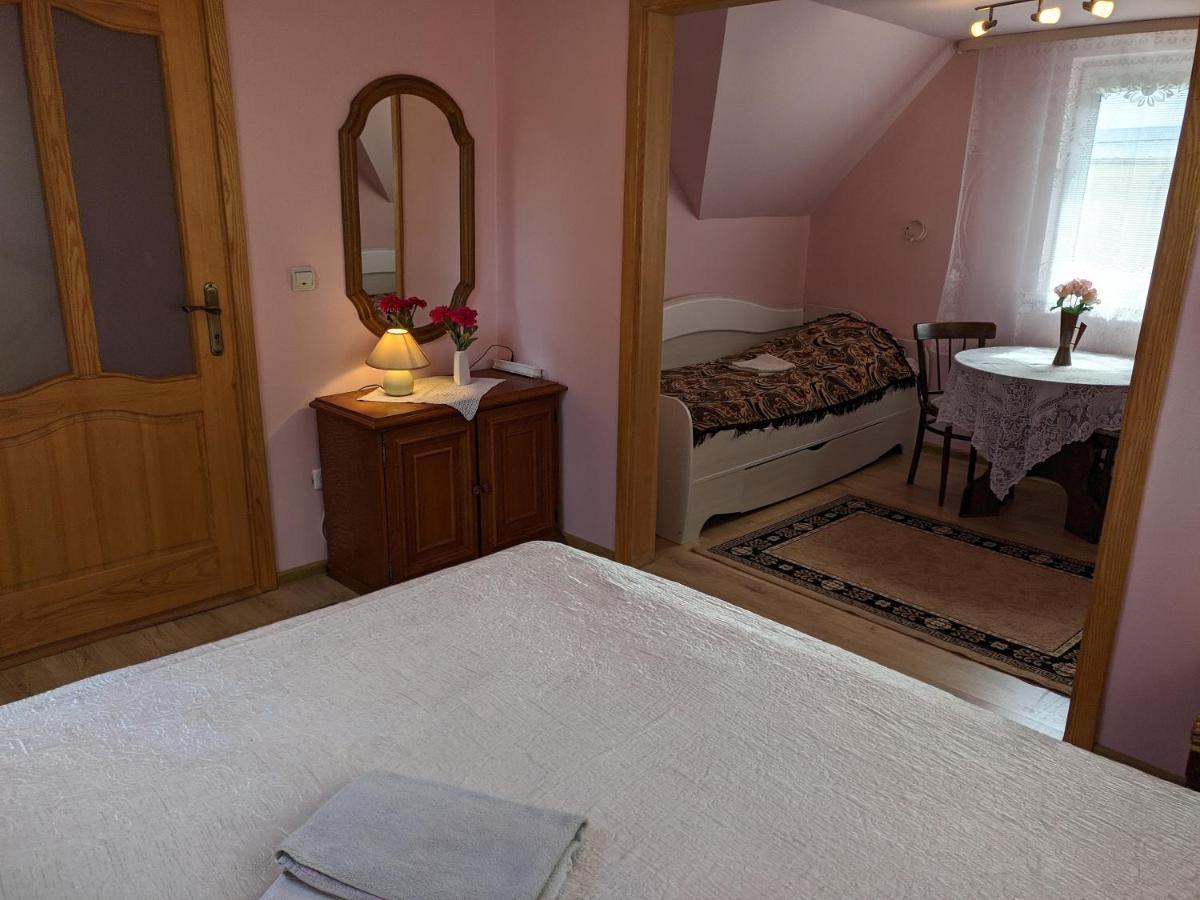 Guest House Nika - Cottages And Rooms In The Heart Of Palanga City Center Dış mekan fotoğraf