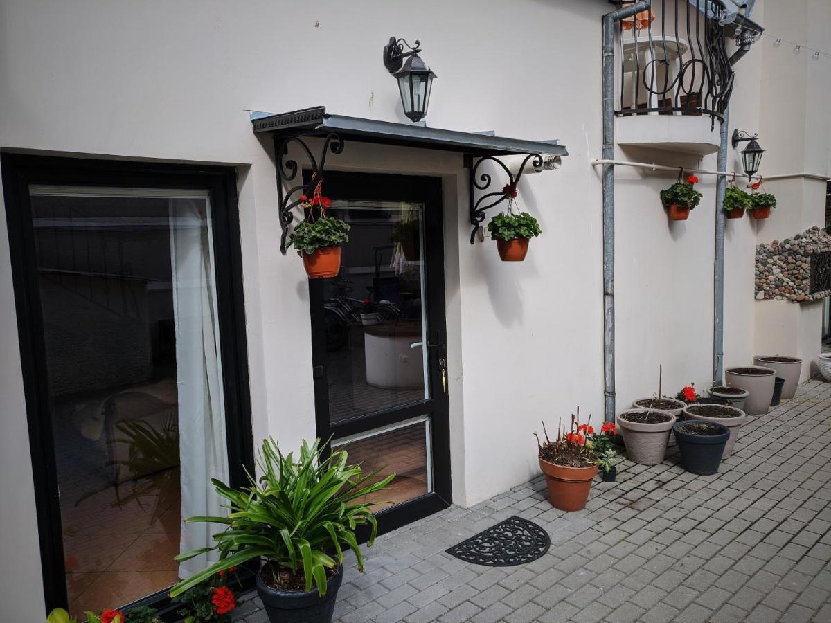 Guest House Nika - Cottages And Rooms In The Heart Of Palanga City Center Dış mekan fotoğraf
